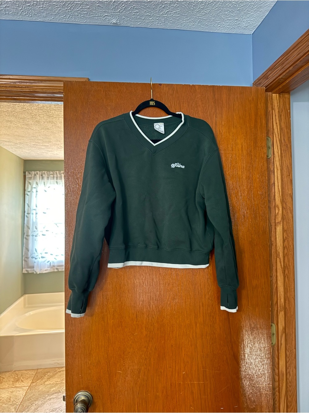 OFFLINE By Aerie Cloud Fleece V-
Neck Crew Sweatshirt